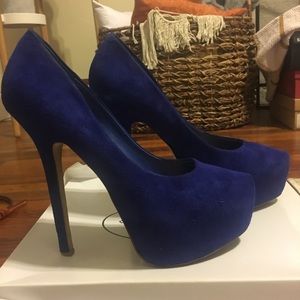 Steve Madden Deja Vu Blue Suede Heels